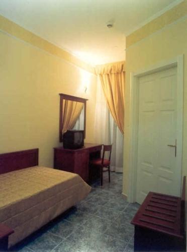 Hotel Impero Бреша Екстериор снимка