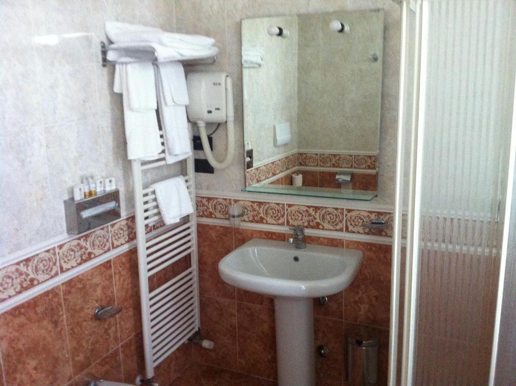 Hotel Impero Бреша Стая снимка
